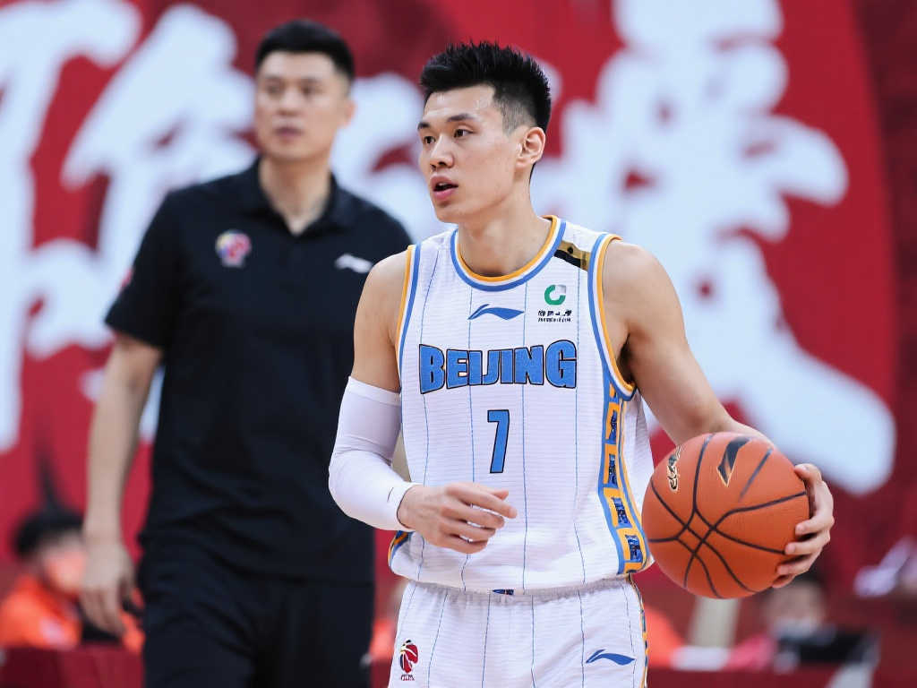 默契已有雏 默契已有雏